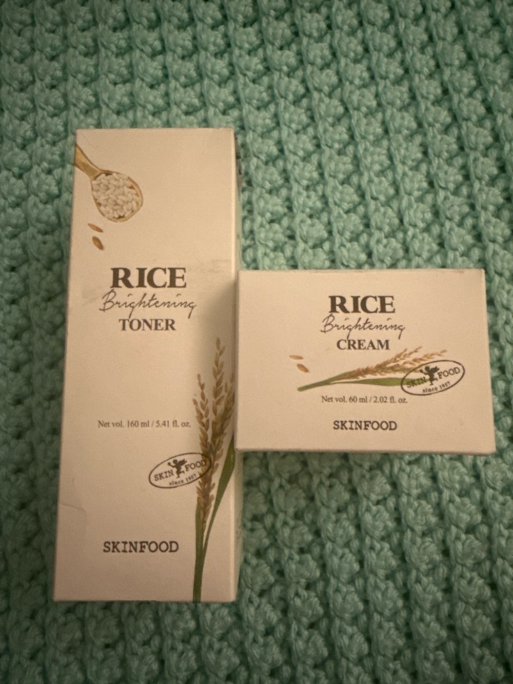 Skinfood Rice Brightening Moisturizer Set in Cream/White